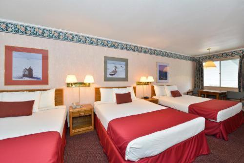 Travelodge By Wyndham Mackinaw City Rum bild